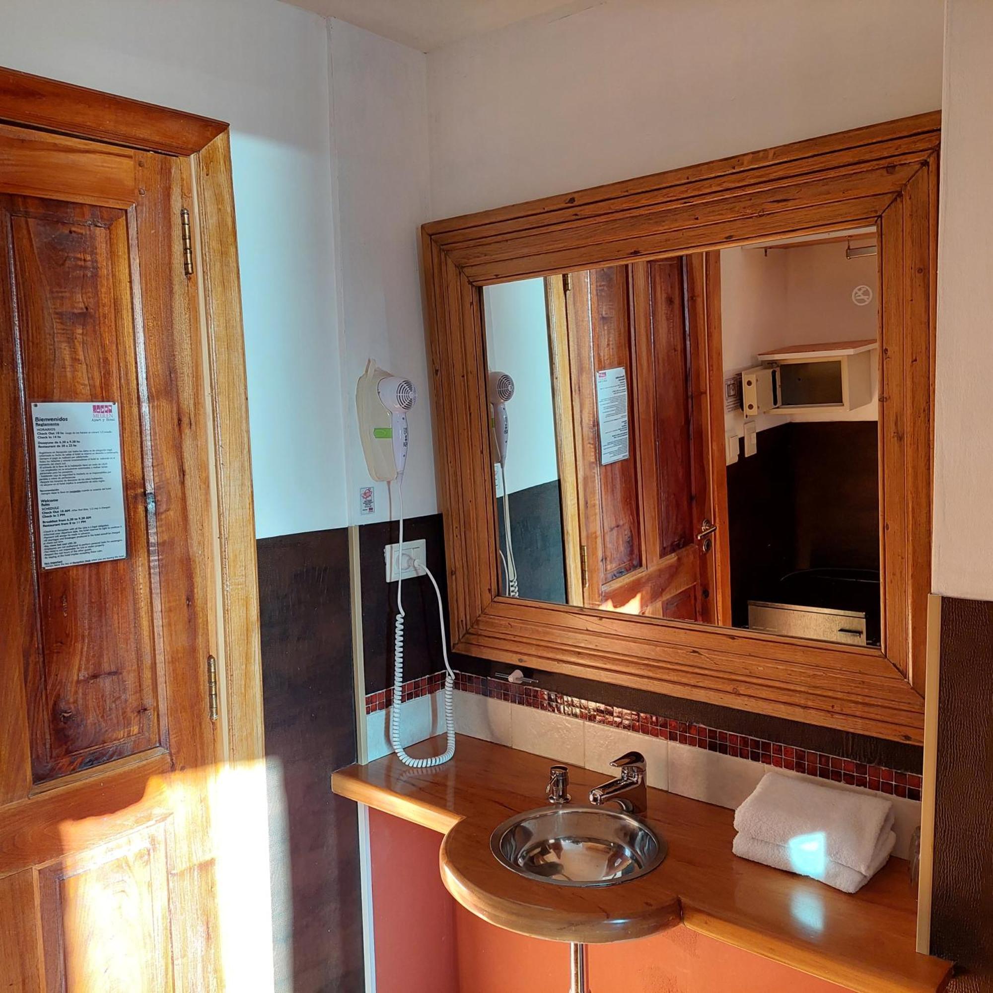 Meulen Hosteria Y Apart El Calafate Zewnętrze zdjęcie